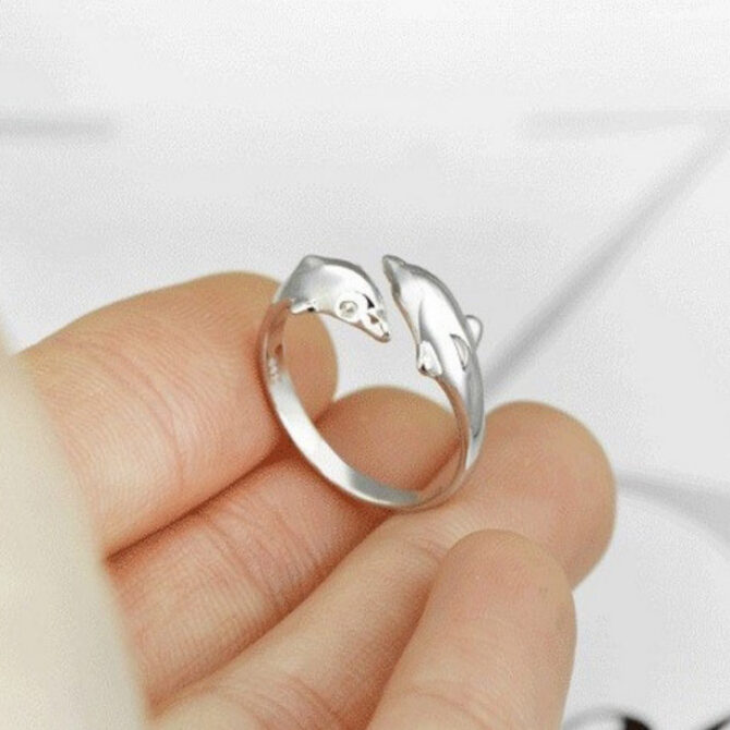 Double Dolphin Ring