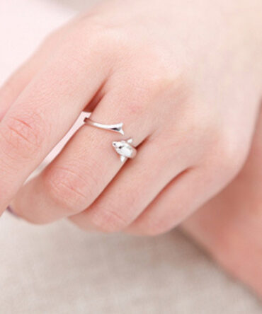 Dolphin Ring