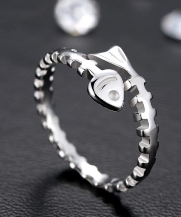 Fish Bone Ring